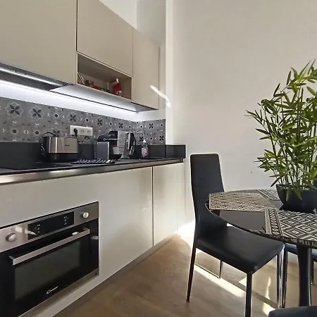 Superbe 2 Pieces Carre D'or Avec Grande Terrasse 尼斯